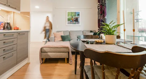 Näkymä opiskelija-asunnon keittiöstä.