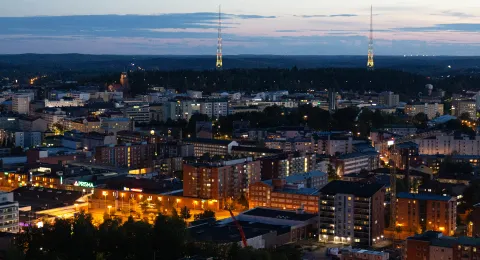 LUT-yliopisto ja Lahden kaupunki kirittävät toisiaan kasvuun Lahdessa. Into näkyy ennakkoluulottomina avauksina, aktiivisena yritysyhteistyönä ja tulevaisuutena, jossa mahdollisuudet ovat lähes rajattomat.