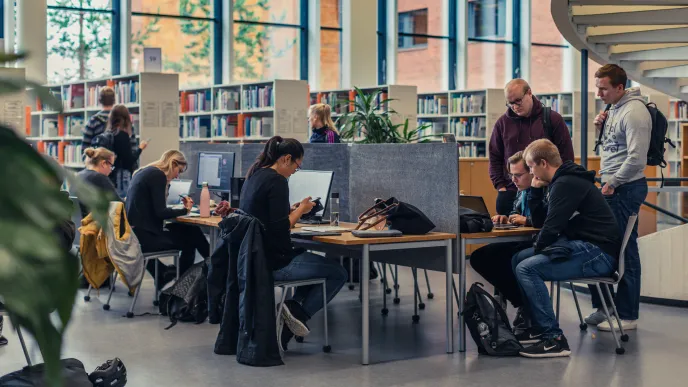 Students in LUT University campus scientific library