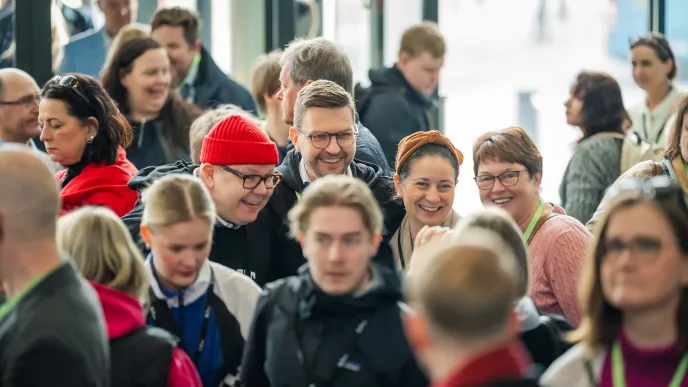 Väkijoukkoa Homecoming Day -tapahtumassa LUT-yliopistolla