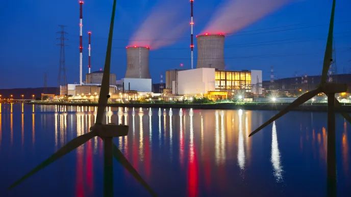 LUT-yliopisto, ydinvoima versus uusituvuva energia