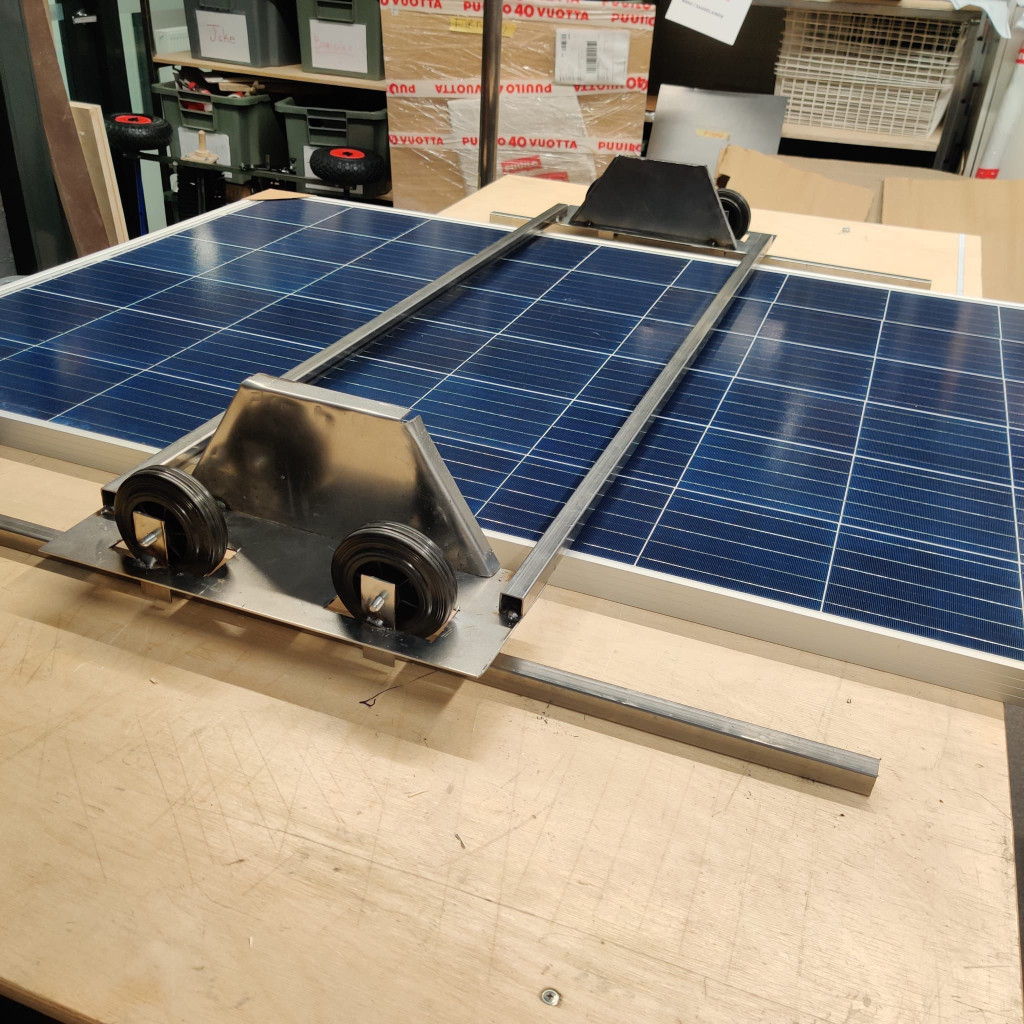 JHC student prototype, solar panel cleaner