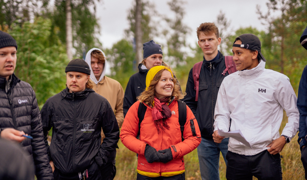 Opiskelijoita, students