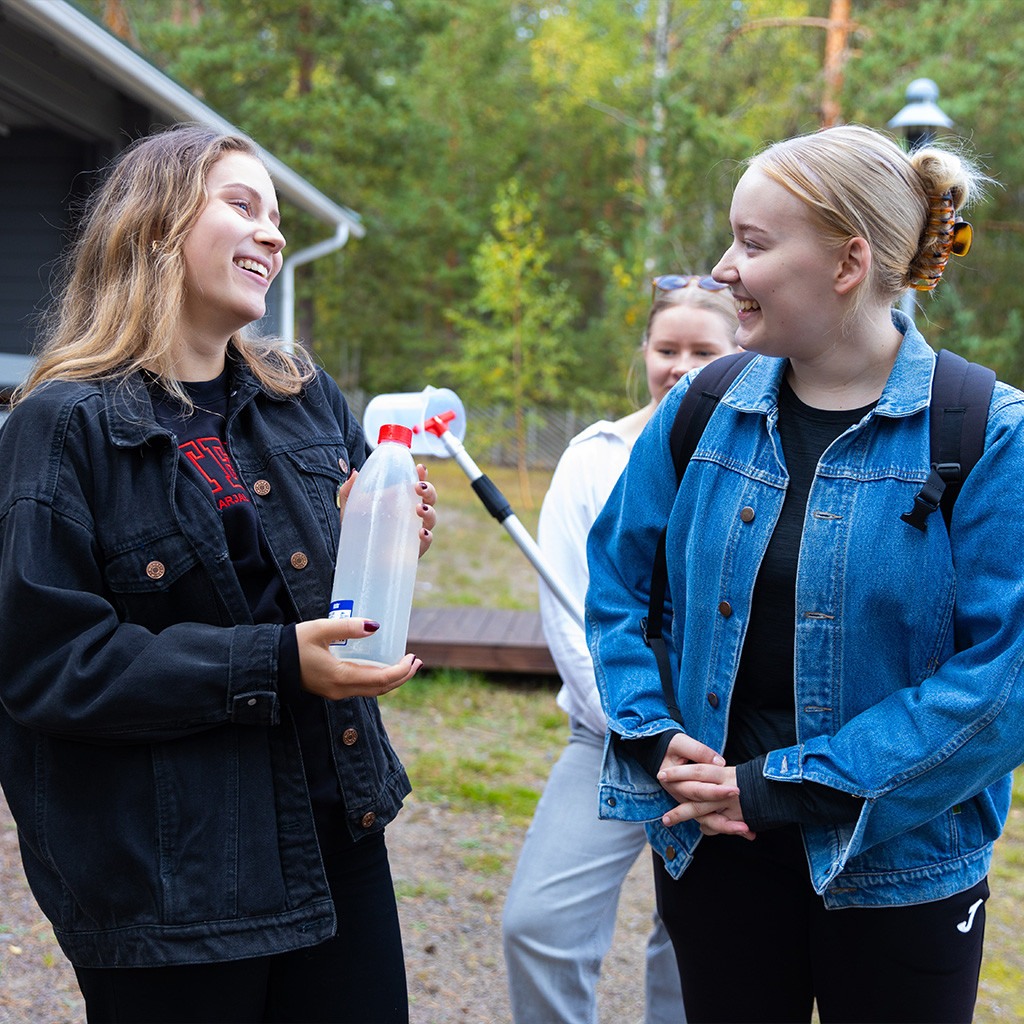 LUTin ympäristötekniikan opiskelijoita