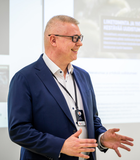 Harri Koponen